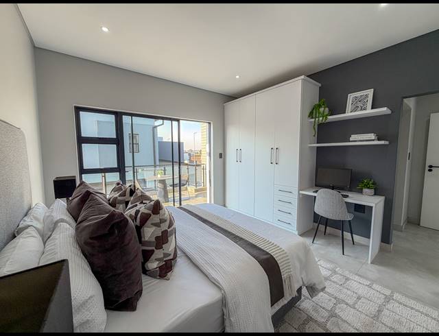 4 BEDROOM FREEHOLD FOR SALE IN FOUNTAINBROOK ESTATE
